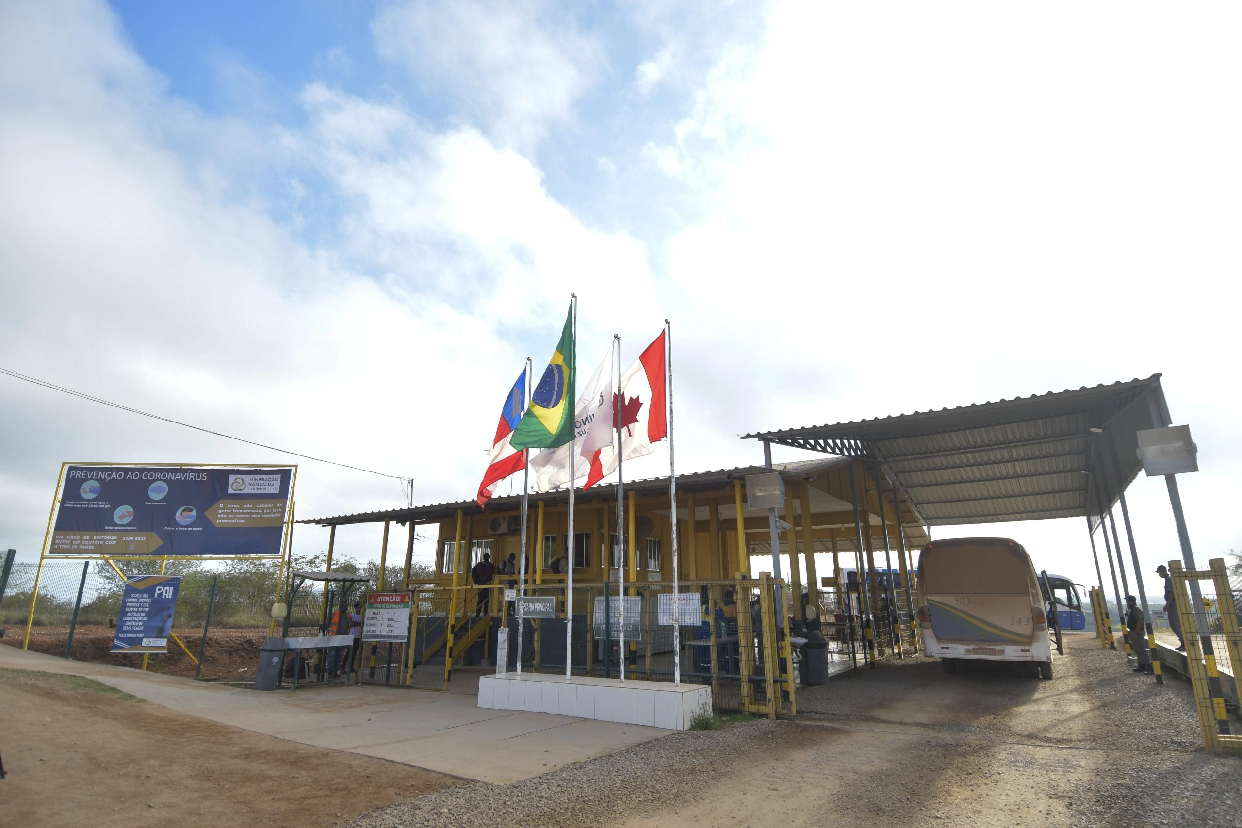 A Mineração Santa Luz, segunda unidade da Equinox Gold na Bahia, realizou sua primeira fundição de ouro - Foto: divulgação