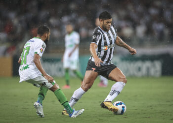 Villarreal x Liverpool, Independiente Petrolero x Palmeiras e América x Atlético-MG – Os jogos da super terça de Champions e Libertadores no SBT