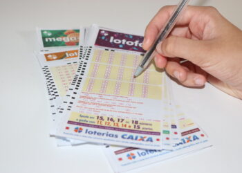 Resultado da Lotofácil de hoje, concurso 2527 - sábado (21/05/2022)