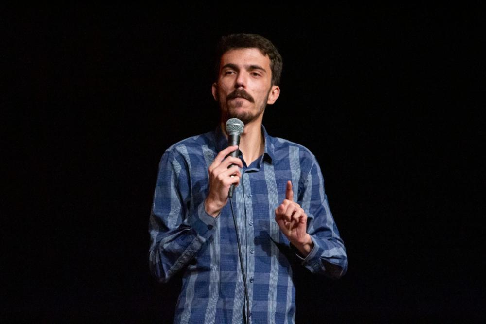 Comediante Stevan Gaipo se apresenta no Teatro de Ouro Preto em junho