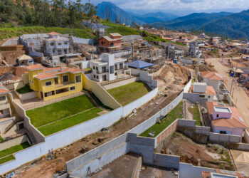 Mais de 800 vagas abertas para trabalhar em obras de reassentamento no estado de MG