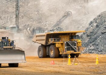 Empresa de obras pesadas e mineração abre vagas em MG