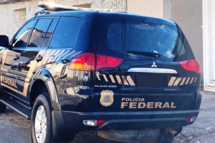 Polícia Federal cumpre mandado de busca e apreensão em Ouro Preto após suspeita de fraude no Auxílio Emergencial