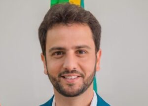 Juliano Duarte é afastado da prefeitura de Mariana após TSE considerar “mandato consecutivo do mesmo grupo familiar” Juliano Duarte é afastado da prefeitura de Mariana após TSE considerar mandato consecutivo do "mesmo grupo familiar