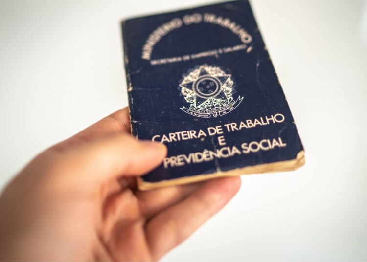 Empresa de montagem e manutenção contrata mecânicos, ajudante, técnicos, operadores, greidista e eletricista