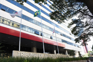 TJMG realiza concurso público com 284 vagas de nível médio e superior TJMG realiza concurso público com 284 vagas de nível médio e superior
