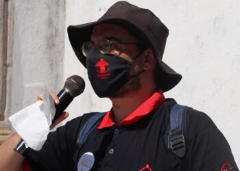 De holofotes a fofocas, criamos o desrespeito