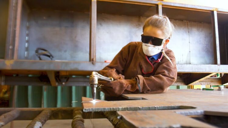 Usina Coruripe oferece 62 vagas de emprego para atuação em unidades no Triângulo Mineiro