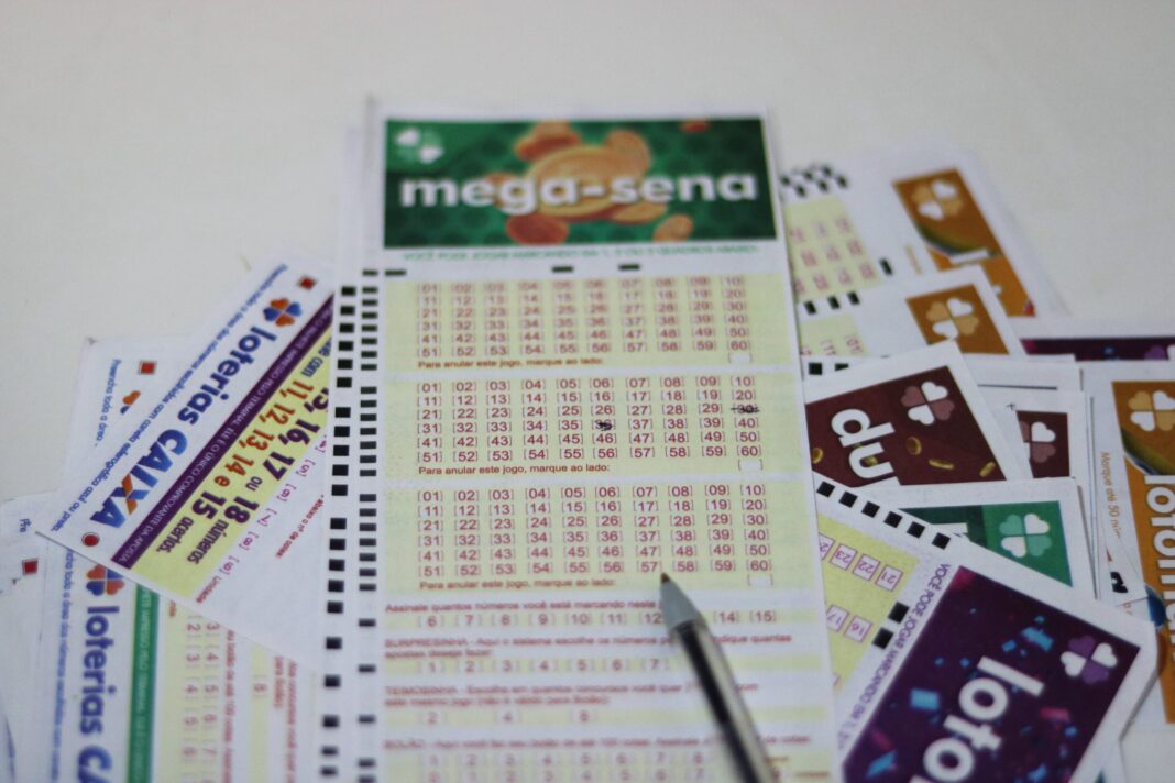Dez apostas de Minas Gerais acertam a quina e ganham R$ 37 mil na Mega-Sena 2500 Dez apostas de Minas Gerais acertam a quina e ganham R$ 37 mil na Mega-Sena 2500