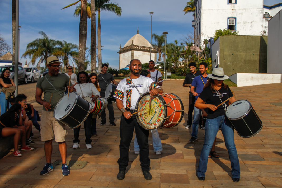 Show do SambaPretoChoroJazZ integra a programação do festival Tudo é Jazz em Ouro Preto Show do SambaPretoChoroJazZ integra a programação do festival Tudo é Jazz em Ouro Preto