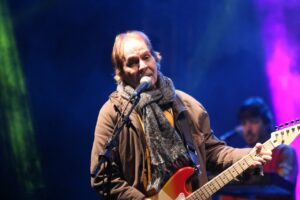 Beto Guedes canta “Amor de Índio”, música de Pantanal, em Ouro Preto; veja o vídeo Beto Guedes em Ouro Preto