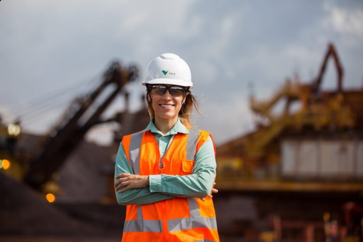 Vale abre 45 vagas para operadoras em Itabira (MG)