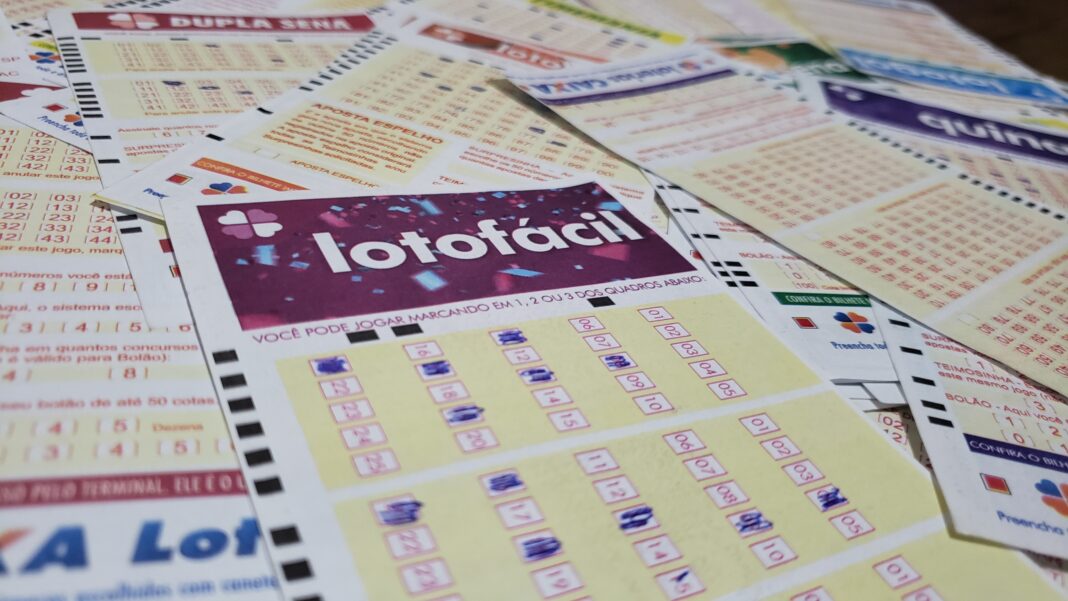 Mitos e Verdades sobre a Lotofácil Mitos e Verdades sobre a Lotofácil