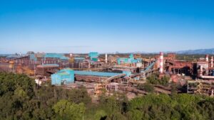 Samarco chega a 45 anos gerando 9 mil empregos