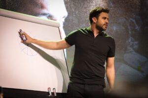 Quem é Pablo Marçal, candidato que promete “aposentar” Lula e Bolsonaro