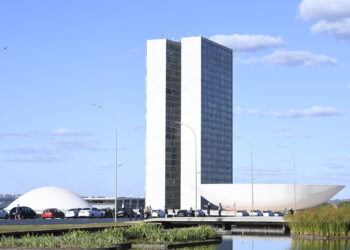 Senado abre inscrição para 5 Concursos Públicos com salários de até R$ 33 mil, veja cargos 