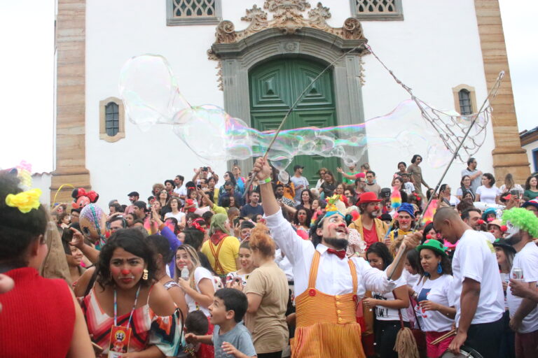12º Circovolante - Encontro Internacional de Palhaços retornas às ruas de Mariana (MG) com mais de 100 palhaços