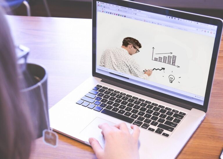 Conheça 10 sites para fazer cursos gratuitos e com diploma