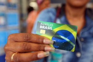Auxílio Brasil: saiba os benefícios disponíveis e como garanti-los Auxílio Brasil: saiba os benefícios disponíveis e como garanti-los