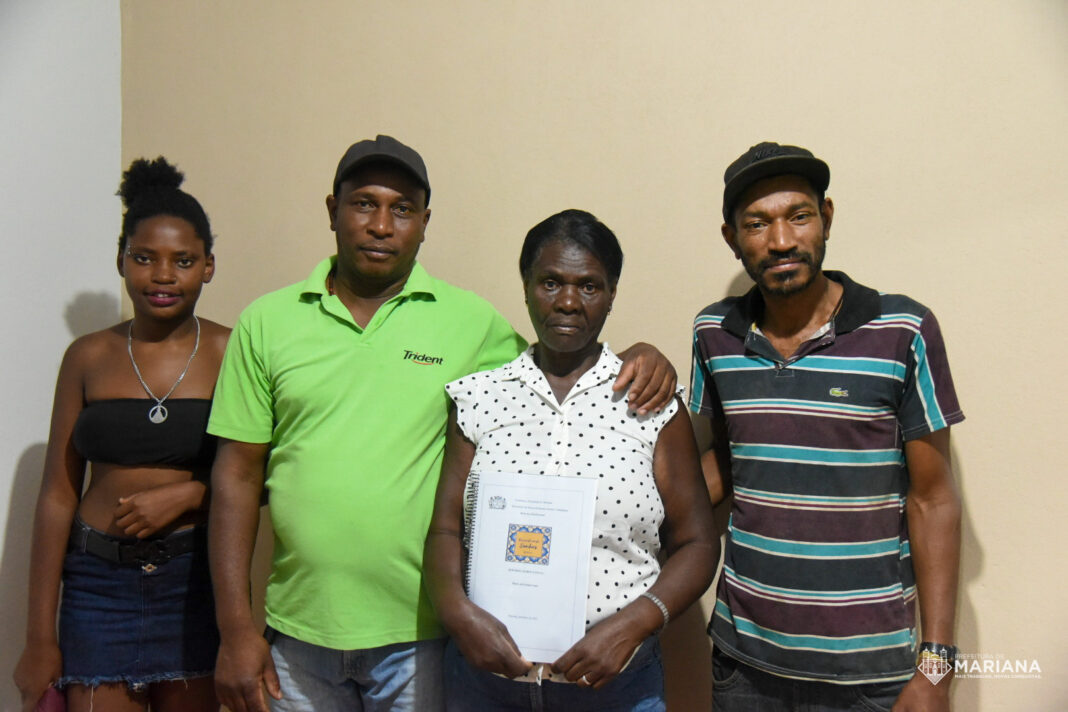 Moradia reformada, segura e digna para Dona Maria de Fátima, a nova contemplada pelo Programa Reconstruindo Sonhos, em Mariana (MG) Moradia reformada, segura e digna para Dona Maria de Fátima, a nova contemplada pelo Programa Reconstruindo Sonhos, em Mariana (MG)