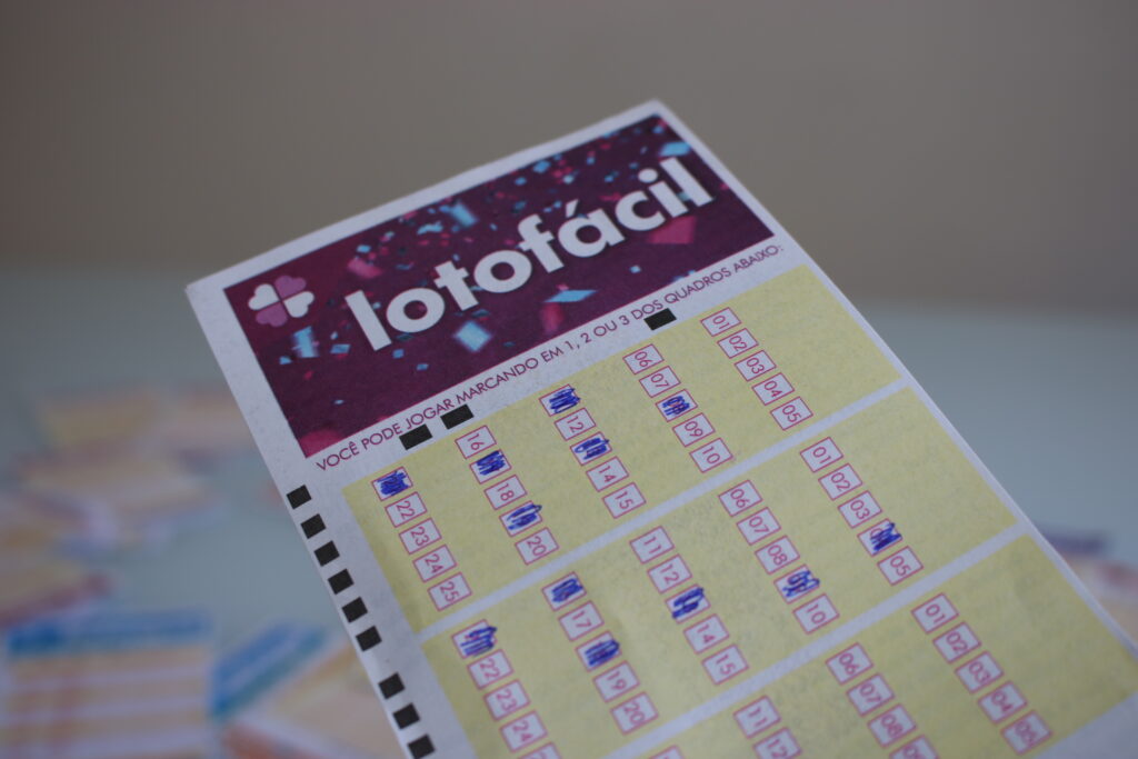 Resultado da Lotofácil 2647, que hoje tem prêmio perto de R$ 1,5 milhão
