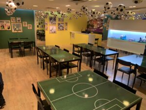 Livraria Leitura disponibiliza mais de 80 pontos para troca de figurinhas do Álbum da Copa de 2022