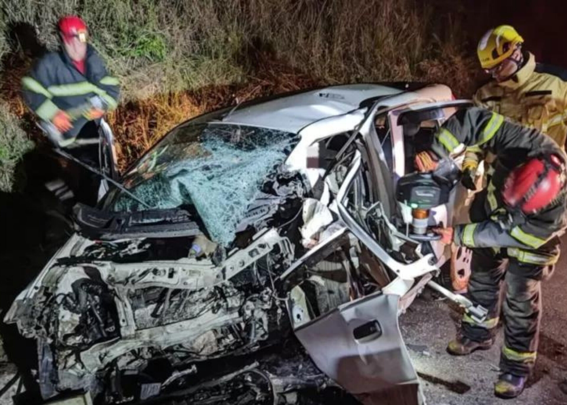 Condutor sem habilitação é suspeito de ter causado o acidente que matou 7 pessoas em Ouro Preto, diz Polícia Militar