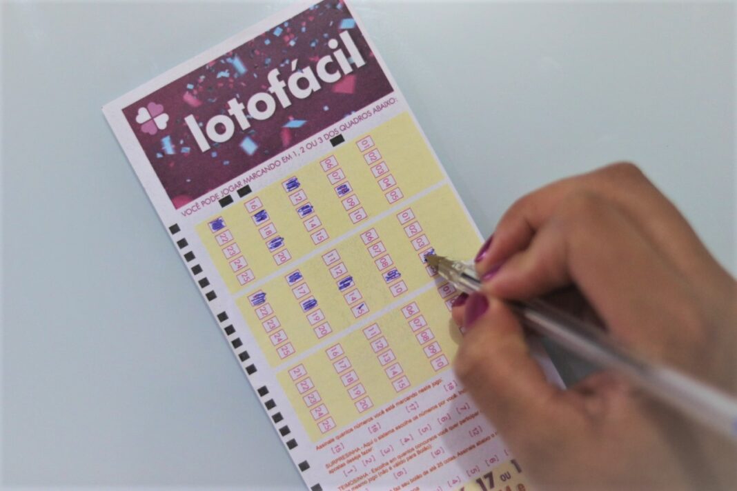Aposta em MG é premiada com R$ 1,2 milhão na Lotofácil 2629 de segunda-feira