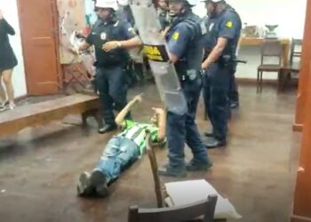 Prefeitura de Ouro Preto se manifesta sobre ação da Guarda Municipal na expulsão de manifestantes do gabinete do prefeito