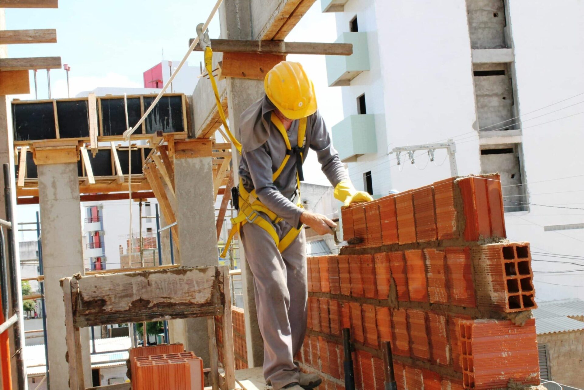 Sinduscon-MG oferece cursos on-line focados no setor da construção civil