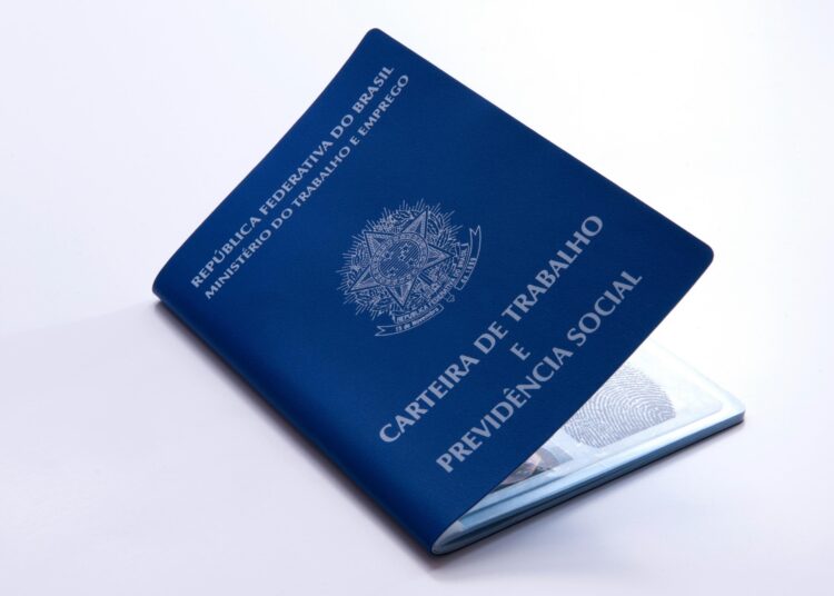 Senac oferece 24 vagas de emprego para o corpo docente e 4 para o setor administrativo