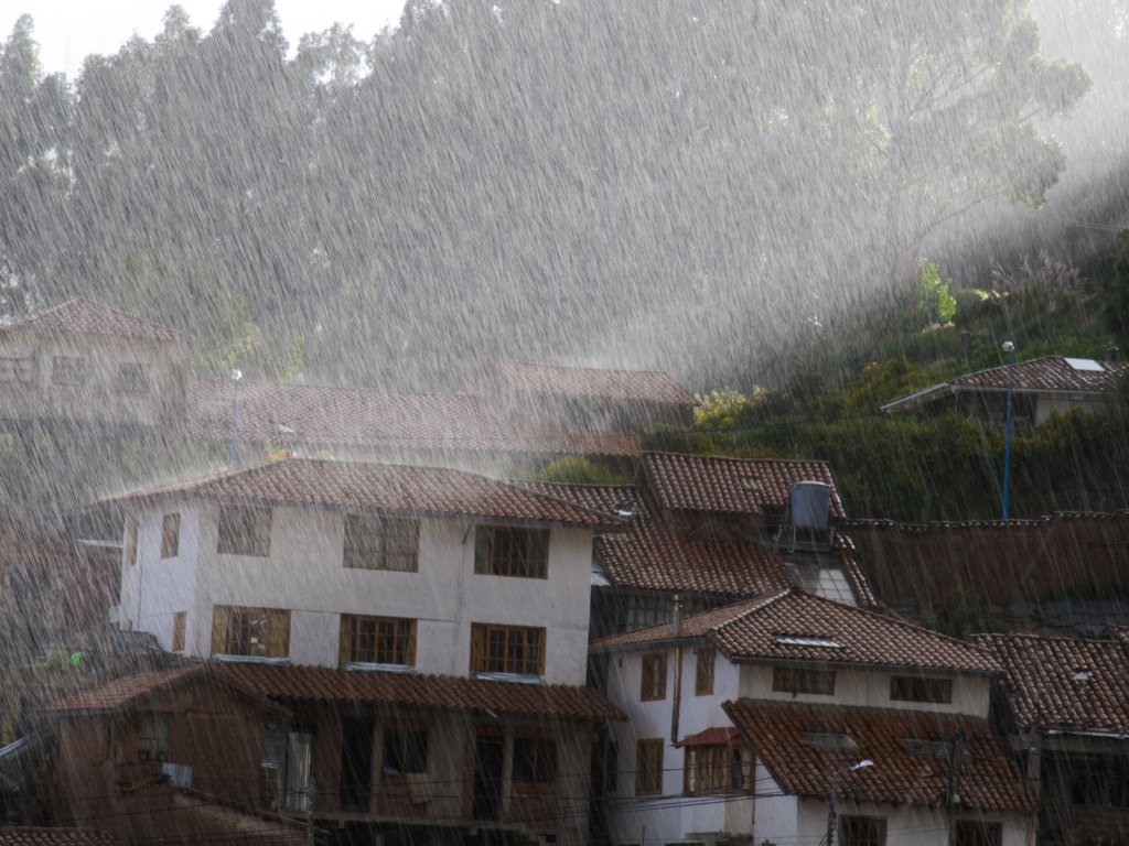 Período chuvoso começa em Minas Gerais, uma morte foi registrada
