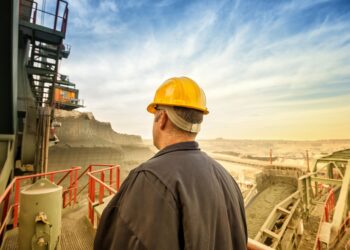 Mineradora MSM contrata profissionais em Minas Gerais para vagas de auxiliar e técnico