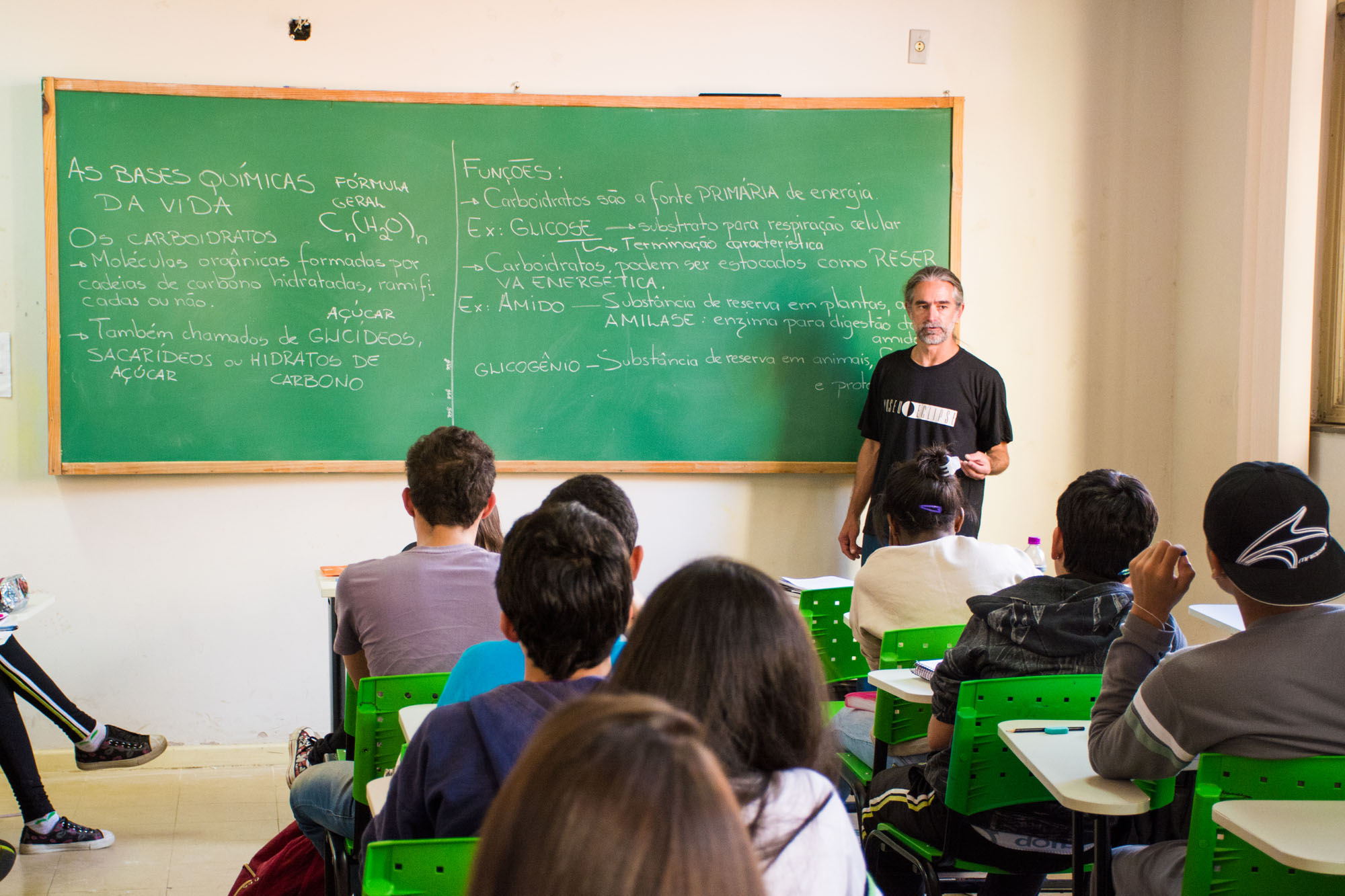 Campus Itabirito do IFMG abre vaga para contratar professor substituto