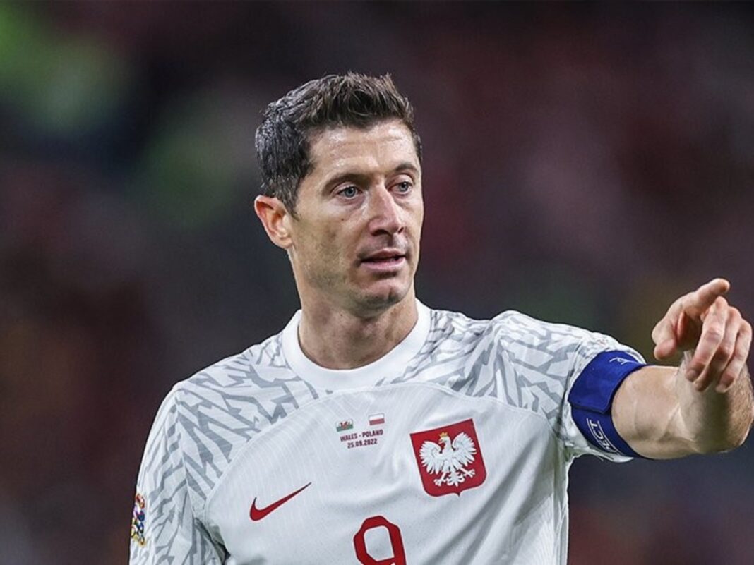 Lewandowski e mais dez: Polônia sonha com mata-mata na força de seu artilheiro Lewandowski e mais dez: Polônia sonha com mata-mata na força de seu artilheiro