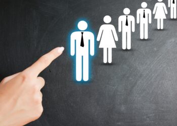 Prefeitura realiza processo seletivo cm 46 vagas e salários de até R$ 9 mil; saiba qual é