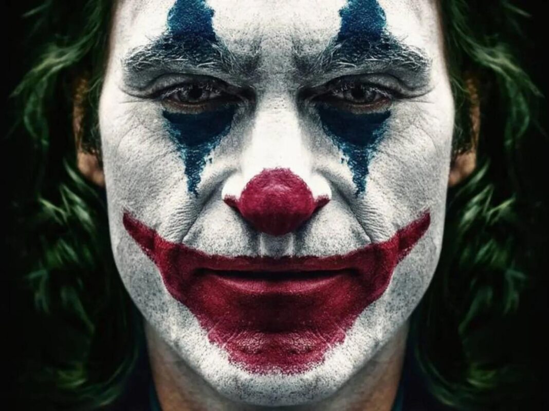 Joaquin Phoenix em foto de divulgação de "Coringa" Joaquin Phoenix em foto de divulgação de "Coringa". Crédito: Warner Bros Joaquin Phoenix em foto de divulgação de "Coringa"