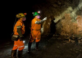 Vagas na mineração: AngloGold contata mecânicos, técnicos, auxiliares, operadores, eletricistas e vigilantes