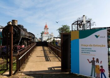 Vale promove ação de Natal no Parquinho da Estação de Mariana