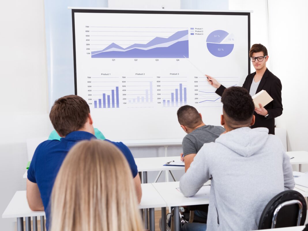 Comece 2023 numa faculdade de tecnologia de ponta e 100% gratuitas; há 400 vagas Comece 2023 numa faculdade de tecnologia de ponta e 100% gratuitas; há 400 vagas