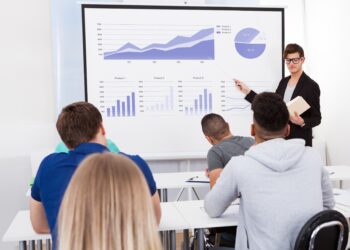 Comece 2023 numa faculdade de tecnologia de ponta e 100% gratuitas; há 400 vagas