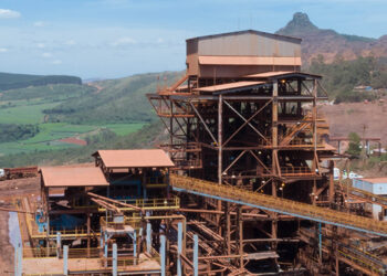Mineradora de ferro começa 2023 ofertando quase 50 vagas de emprego