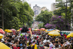 Cinco cidades em Minas para curtir o carnaval 2023 Carnaval em BH.