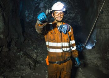 Mineradora AngloGold oferta vagas de emprego em GO e MG