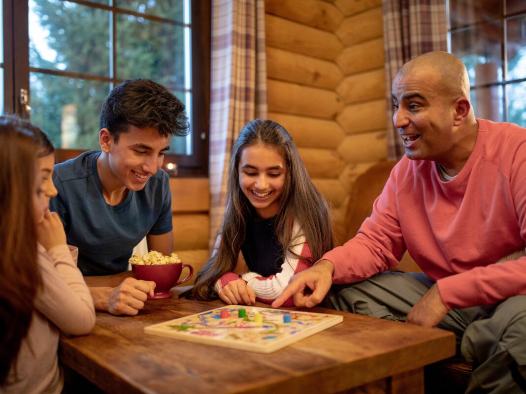 3 jogos para se divertir com os amigos nas férias 3 jogos para se divertir com os amigos nas férias