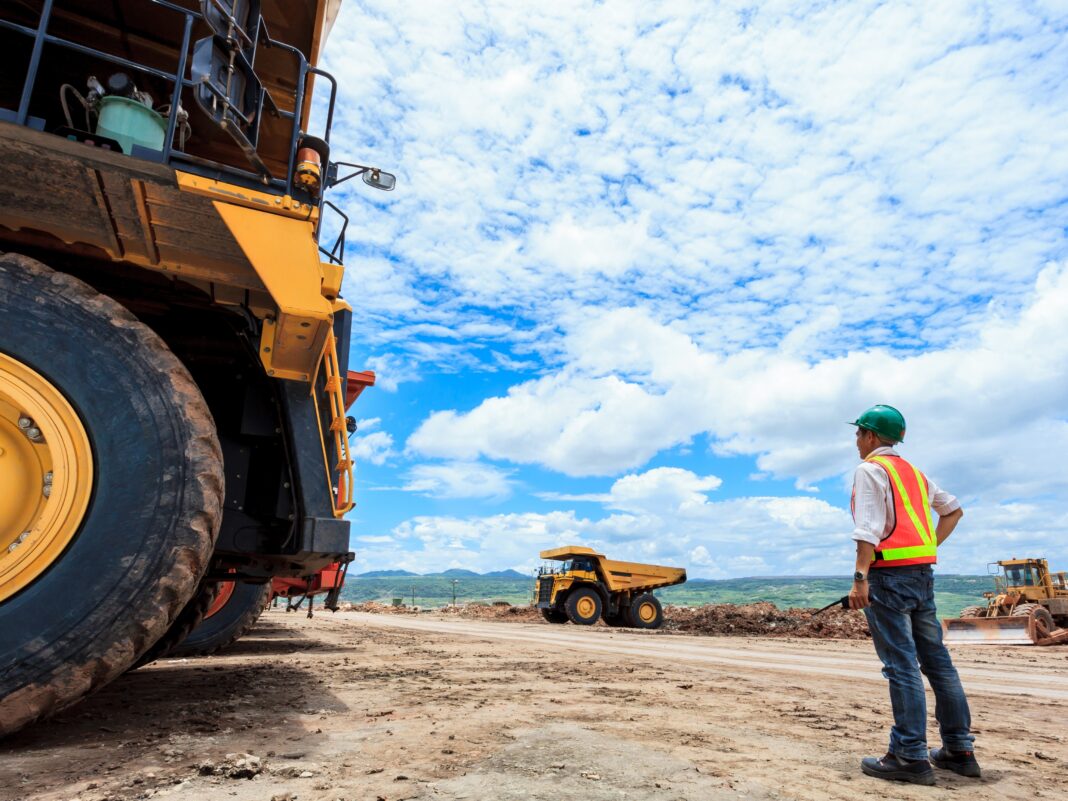 Mineração realiza processo de seleção com 64 vagas de emprego em MG Mineração realiza processo de seleção com 64 vagas de emprego em MG