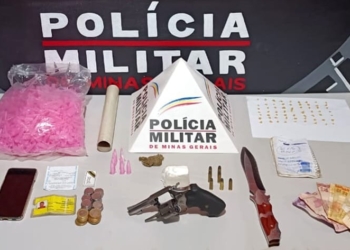 Polícia Militar apreende revólver e drogas em Cachoeira do Campo, distrito de Ouro Preto (MG)