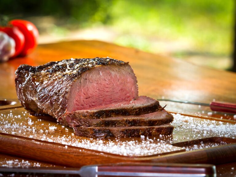 Churrasco sem picanha: conheça cortes melhores e mais saborosos com bons acompanhamentos