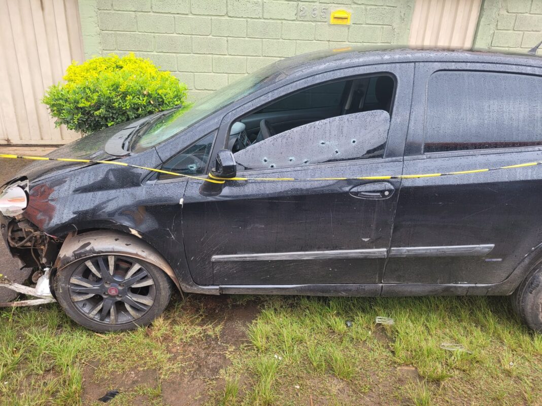 Dupla de motoqueiros atira e mata jovem em Itabirito