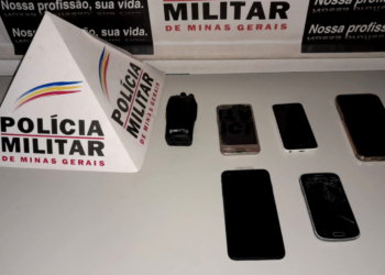 Rapaz com celulares de origem suspeita é preso em Mariana-MG